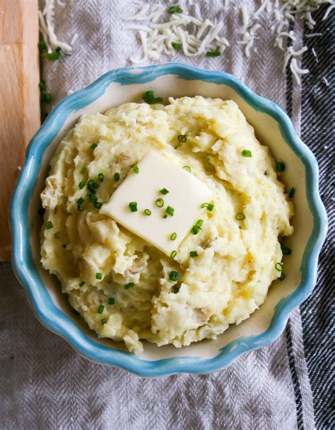Creamy Garlic Parmesan Mashed Potatoes